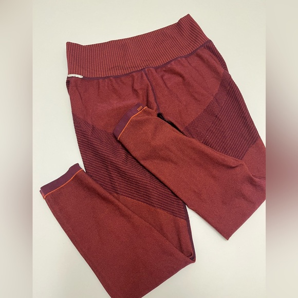 ♥️ FREE with any purchase 🙏🏽 PUMA ⚜️♥️⚜️ FormKnit Seamless Leggings - Picture 9 of 14